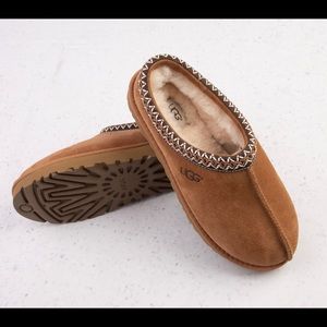 Womens Ugg Tasman Slippers - size 9US (I find these run small!)